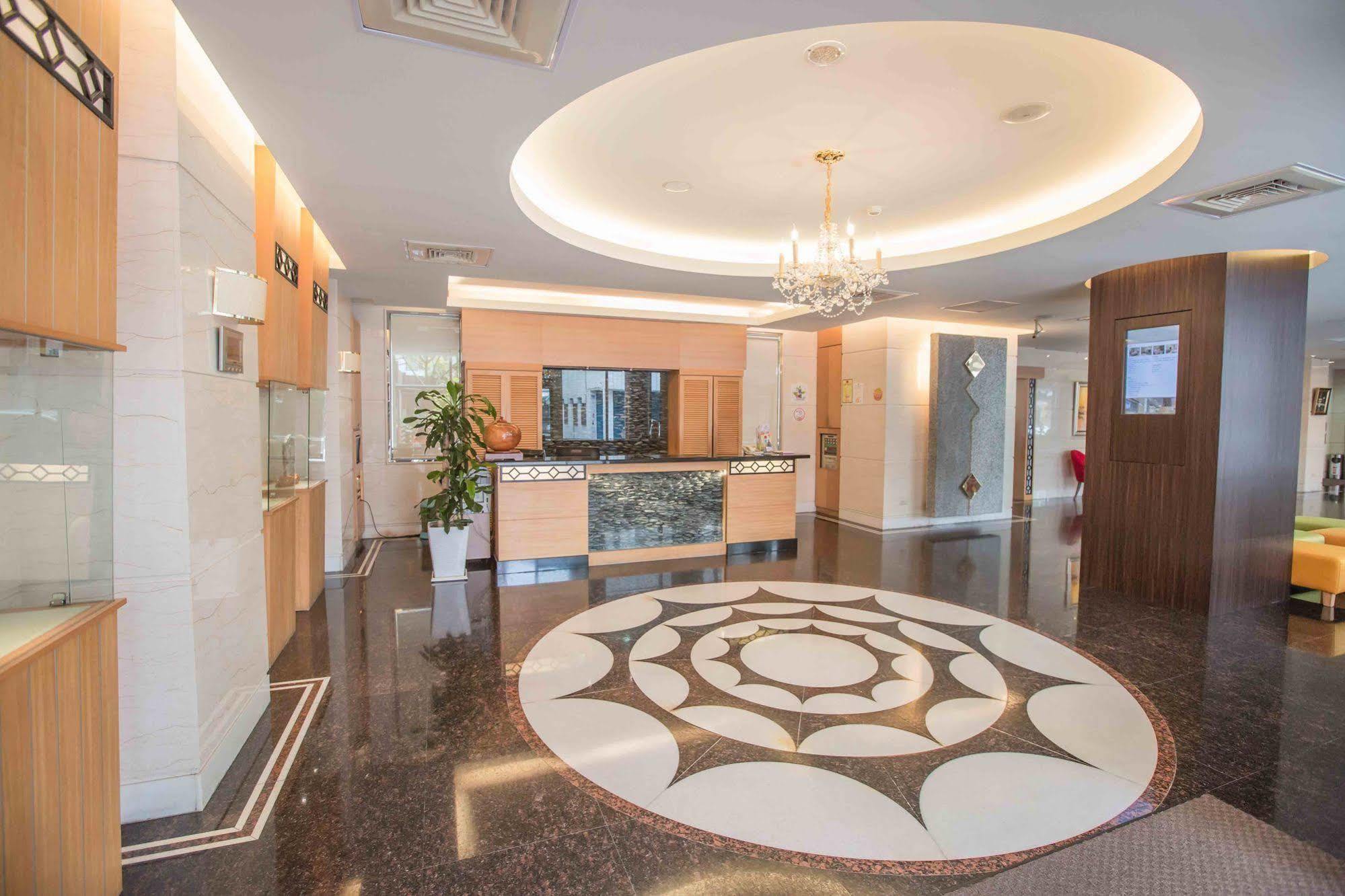 Kks Hotel Hualien City Exterior photo
